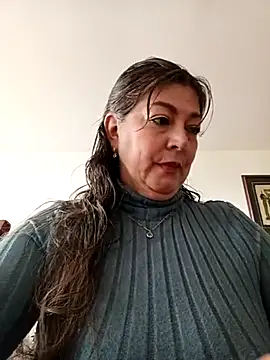 Snapshot of emma_tour chatting on March 21, 2025, 3:35 pm emma tour online show from March 21, 2025, 3:35 pm