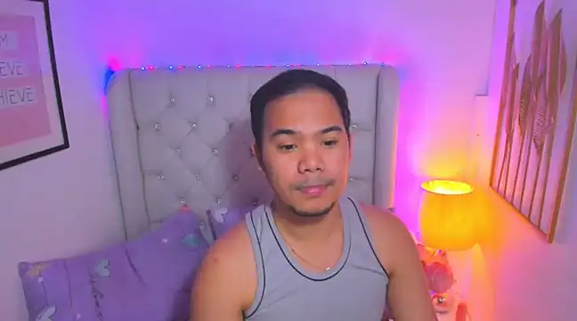 Snapshot of AsianZero chatting on February 27, 2025, 8:31 pm AsianZero online show from February 27, 2025, 8:31 pm