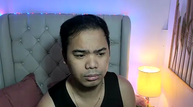 Snapshot of AsianZero chatting on March 5, 2025, 8:00 am AsianZero online show from March 5, 2025, 8:00 am