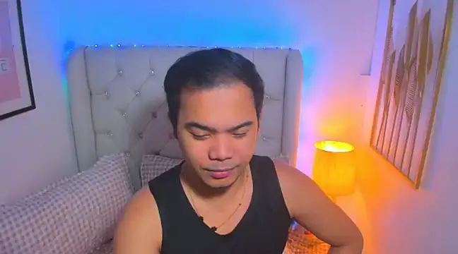 Snapshot of AsianZero chatting on March 16, 2025, 4:12 pm AsianZero online show from March 16, 2025, 4:12 pm