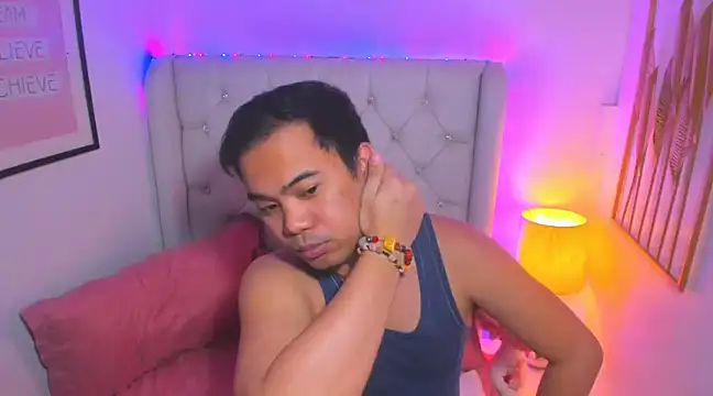 Snapshot of AsianZero chatting on March 11, 2025, 8:20 pm AsianZero online show from March 11, 2025, 8:20 pm