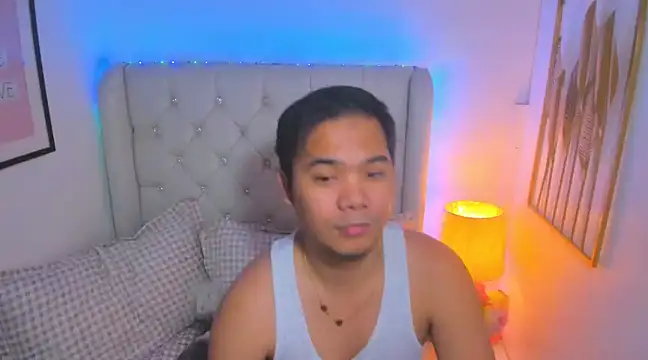 Snapshot of AsianZero chatting on March 15, 2025, 9:16 pm AsianZero online show from March 15, 2025, 9:16 pm