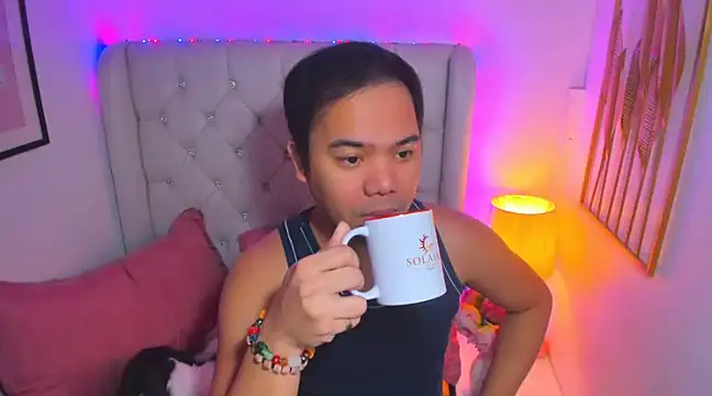 Snapshot of AsianZero chatting on March 8, 2025, 8:11 am AsianZero online show from March 8, 2025, 8:11 am