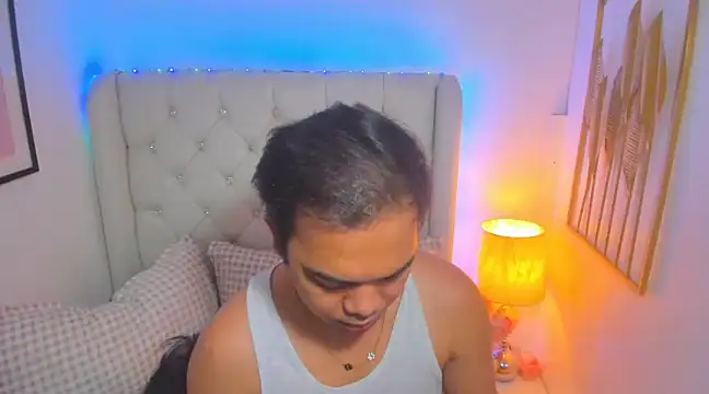 Snapshot of AsianZero chatting on March 16, 2025, 8:10 am AsianZero online show from March 16, 2025, 8:10 am