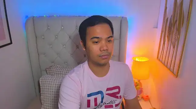 Snapshot of AsianZero chatting on March 18, 2025, 4:39 pm AsianZero online show from March 18, 2025, 4:39 pm