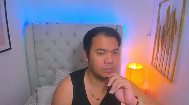 Snapshot of AsianZero chatting on March 22, 2025, 8:37 pm AsianZero online show from March 22, 2025, 8:37 pm