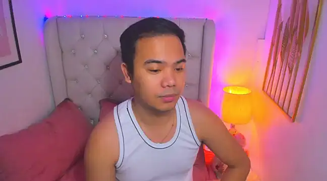 Snapshot of AsianZero chatting on March 11, 2025, 7:35 am AsianZero online show from March 11, 2025, 7:35 am