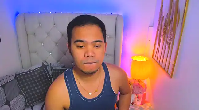 Snapshot of AsianZero chatting on February 11, 2025, 5:18 pm AsianZero online show from February 11, 2025, 5:18 pm