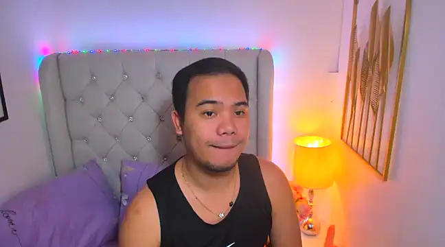 Snapshot of AsianZero chatting on February 22, 2025, 5:46 pm AsianZero online show from February 22, 2025, 5:46 pm