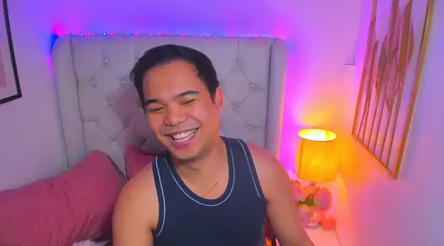 Snapshot of AsianZero chatting on March 9, 2025, 7:48 pm AsianZero online show from March 9, 2025, 7:48 pm