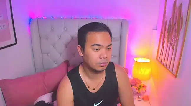 Snapshot of AsianZero chatting on March 6, 2025, 8:09 am AsianZero online show from March 6, 2025, 8:09 am