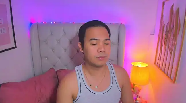 Snapshot of AsianZero chatting on March 6, 2025, 6:26 pm AsianZero online show from March 6, 2025, 6:26 pm