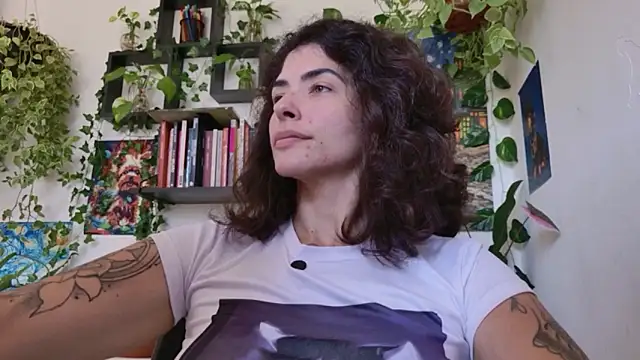 Snapshot of TaliMajesty chatting on June 1, 2026, 12:49 pm TaliMajesty online show from June 1, 2026, 12:49 pm