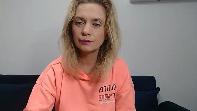 MysticCreature online show from February 2, 2025, 6:14 am