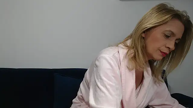 MysticCreature online show from March 19, 2025, 4:14 am