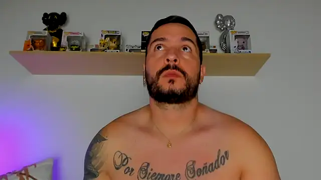 camilo restrepo21 online show from February 11, 2026, 11:59 pm