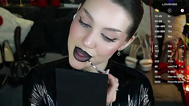 Snapshot of MistressDarsy chatting on April 11, 2026, 7:45 am MistressDarsy online show from April 11, 2026, 7:45 am