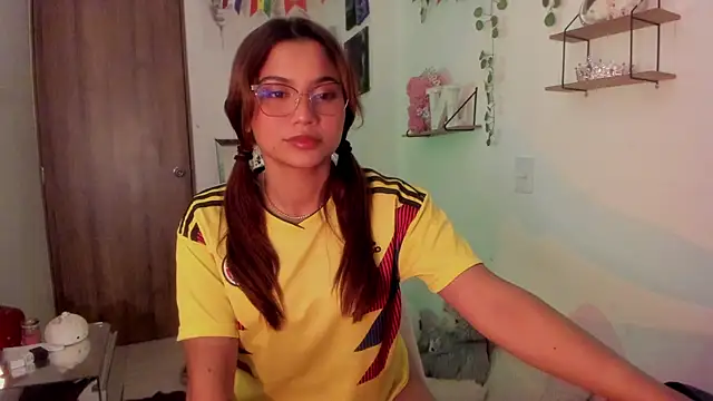 Snapshot of Sweett_Priya chatting on July 4, 2026, 3:46 am Sweett Priya online show from July 4, 2026, 3:46 am