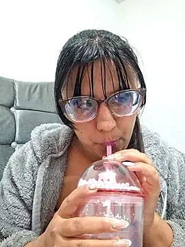 ZaidaWet online show from July 28, 2026, 3:21 pm