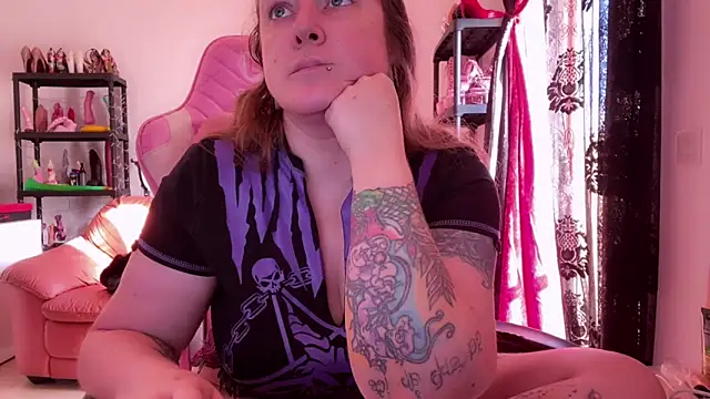 Snapshot of kisicaxx chatting on November 11, 2025, 7:58 am kisicaxx online show from November 11, 2025, 7:58 am