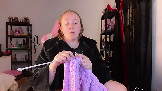 Snapshot of kisicaxx chatting on November 28, 2025, 10:32 pm kisicaxx online show from November 28, 2025, 10:32 pm