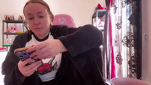 Snapshot of kisicaxx chatting on November 27, 2025, 9:10 am kisicaxx online show from November 27, 2025, 9:10 am