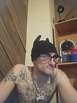 19chubbylover81 online show from May 22, 2026, 7:28 am