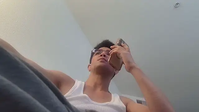Snapshot of SebastianReiss chatting on May 20, 2026, 9:34 pm SebastianReiss online show from May 20, 2026, 9:34 pm