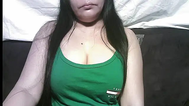 Snapshot of Hotpinay43 chatting on December 31, 2024, 9:21 am Hotpinay43 online show from December 31, 2024, 9:21 am