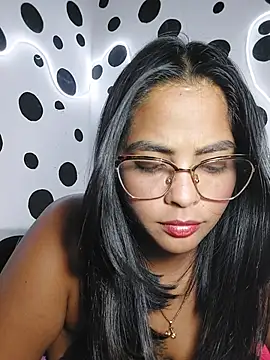 missmelissa  online show from June 19, 2026, 2:39 am