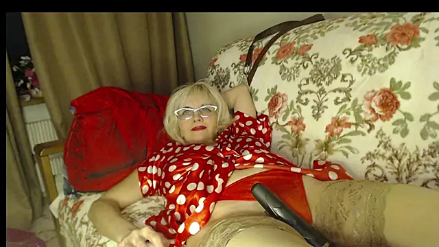 Snapshot of larawet chatting on January 3, 2025, 9:15 pm larawet online show from January 3, 2025, 9:15 pm