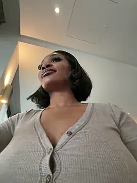 Snapshot of __Nessa__ chatting on February 20, 2026, 1:24 pm Nessa online show from February 20, 2026, 1:24 pm