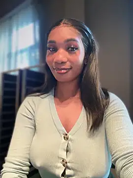 Snapshot of __Nessa__ chatting on November 7, 2025, 2:32 pm Nessa online show from November 7, 2025, 2:32 pm