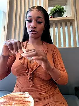 Snapshot of __Nessa__ chatting on December 14, 2025, 11:49 am Nessa online show from December 14, 2025, 11:49 am