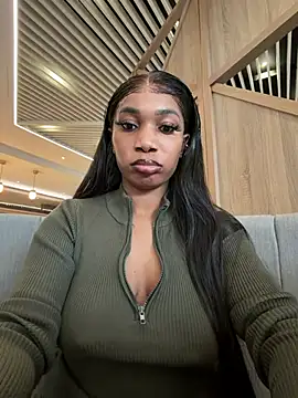 Snapshot of __Nessa__ chatting on February 13, 2026, 1:44 pm Nessa online show from February 13, 2026, 1:44 pm