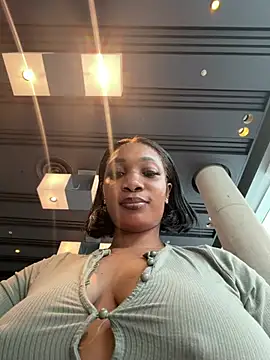 Snapshot of __Nessa__ chatting on April 10, 2026, 11:39 am Nessa online show from April 10, 2026, 11:39 am