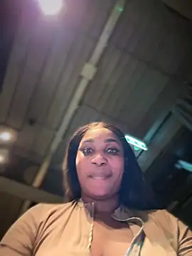 Snapshot of __Nessa__ chatting on February 2, 2025, 5:58 pm Nessa online show from February 2, 2025, 5:58 pm