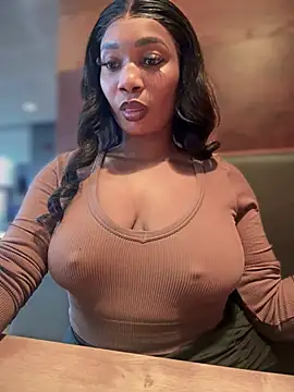 Snapshot of __Nessa__ chatting on February 7, 2025, 11:56 am Nessa online show from February 7, 2025, 11:56 am