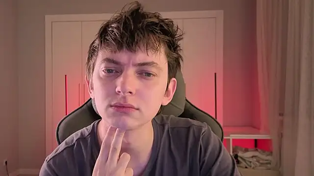 pjatteryd online show from April 15, 2026, 6:01 pm