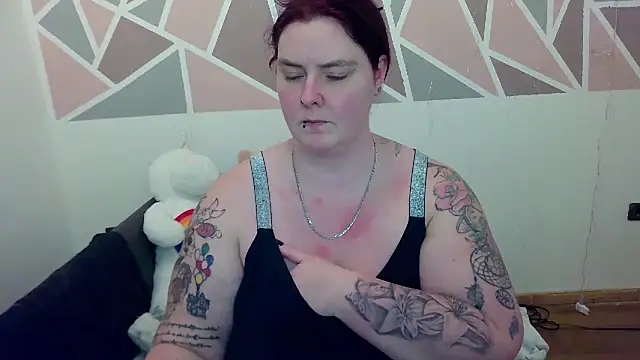 Snapshot of JoyceKyra91 chatting on January 24, 2025, 9:26 pm JoyceKyra91 online show from January 24, 2025, 9:26 pm