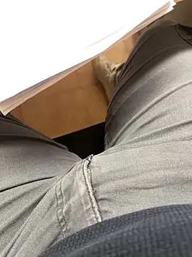 Snapshot of Simoking89 chatting on March 4, 2025, 8:57 am Simoking89 online show from March 4, 2025, 8:57 am