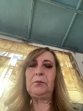 Snapshot of Irina2909@xh chatting on June 20, 2026, 8:41 am Irina2909xh online show from June 20, 2026, 8:41 am