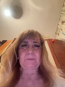 Snapshot of Irina2909@xh chatting on July 10, 2026, 9:04 pm Irina2909xh online show from July 10, 2026, 9:04 pm