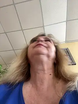 Snapshot of Irina2909@xh chatting on July 28, 2026, 8:44 am Irina2909xh online show from July 28, 2026, 8:44 am
