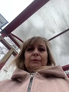 Irina2909xh online show from April 20, 2026, 2:29 pm