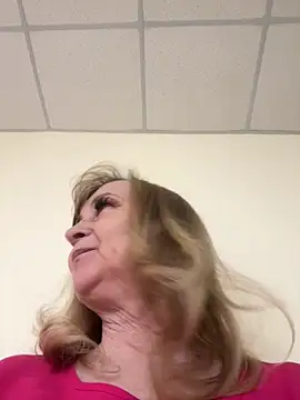 Irina2909xh online show from May 1, 2026, 10:31 am