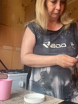 Snapshot of Irina2909@xh chatting on July 9, 2026, 7:20 am Irina2909xh online show from July 9, 2026, 7:20 am