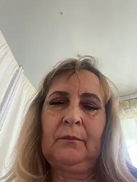 Snapshot of Irina2909@xh chatting on June 29, 2026, 10:15 am Irina2909xh online show from June 29, 2026, 10:15 am