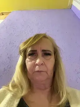 Snapshot of Irina2909@xh chatting on October 29, 2025, 1:43 pm Irina2909xh online show from October 29, 2025, 1:43 pm