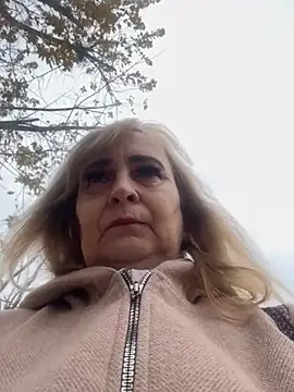 Snapshot of Irina2909@xh chatting on November 5, 2025, 12:52 pm Irina2909xh online show from November 5, 2025, 12:52 pm